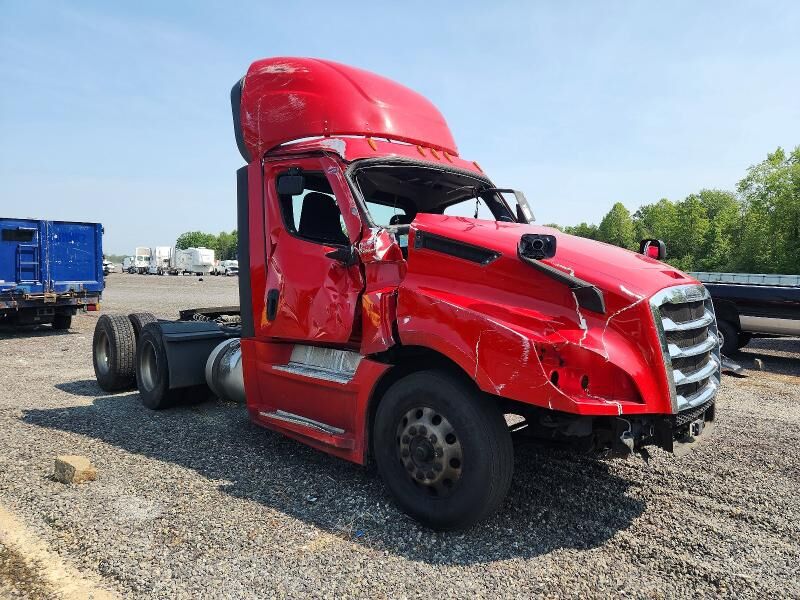 2024 FREIGHTLINER Cascadia