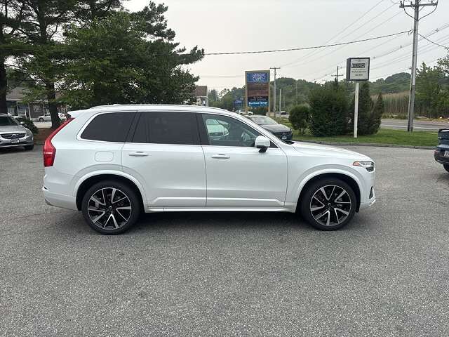 2020 VOLVO XC90