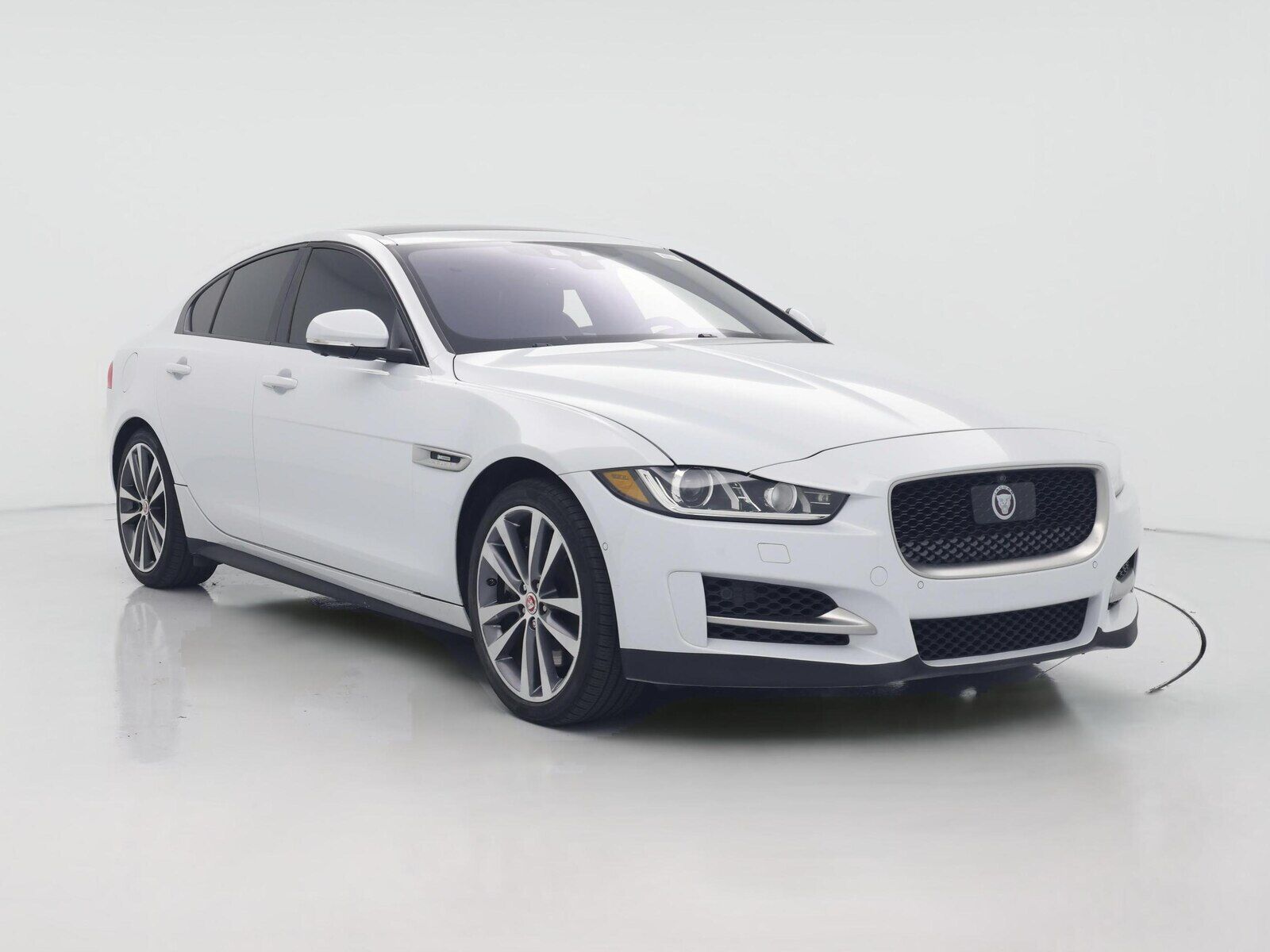 2017 JAGUAR XE