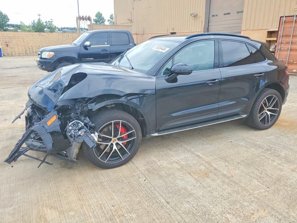 2023 PORSCHE Macan