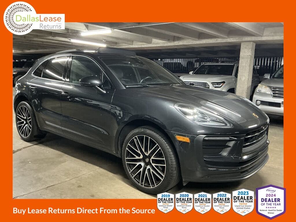 2022 PORSCHE Macan