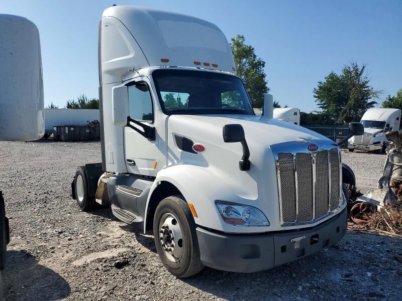 2018 PETERBILT 579