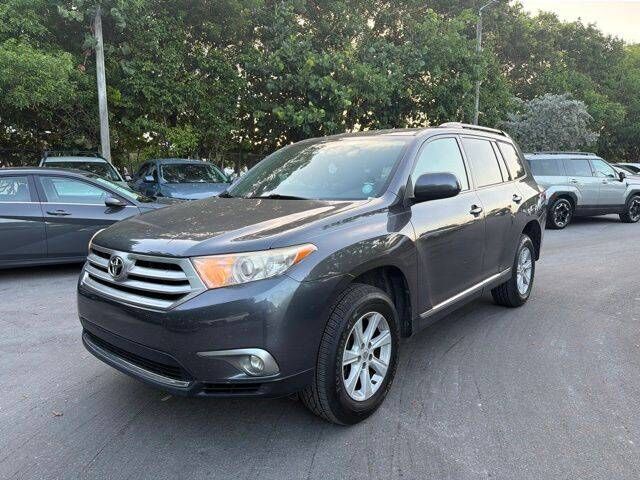 2013 TOYOTA Highlander