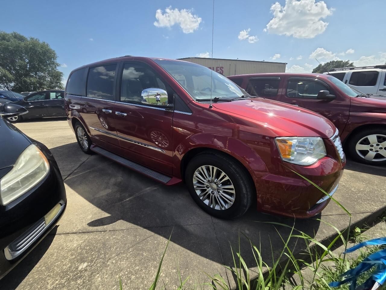 2016 CHRYSLER Town and Country