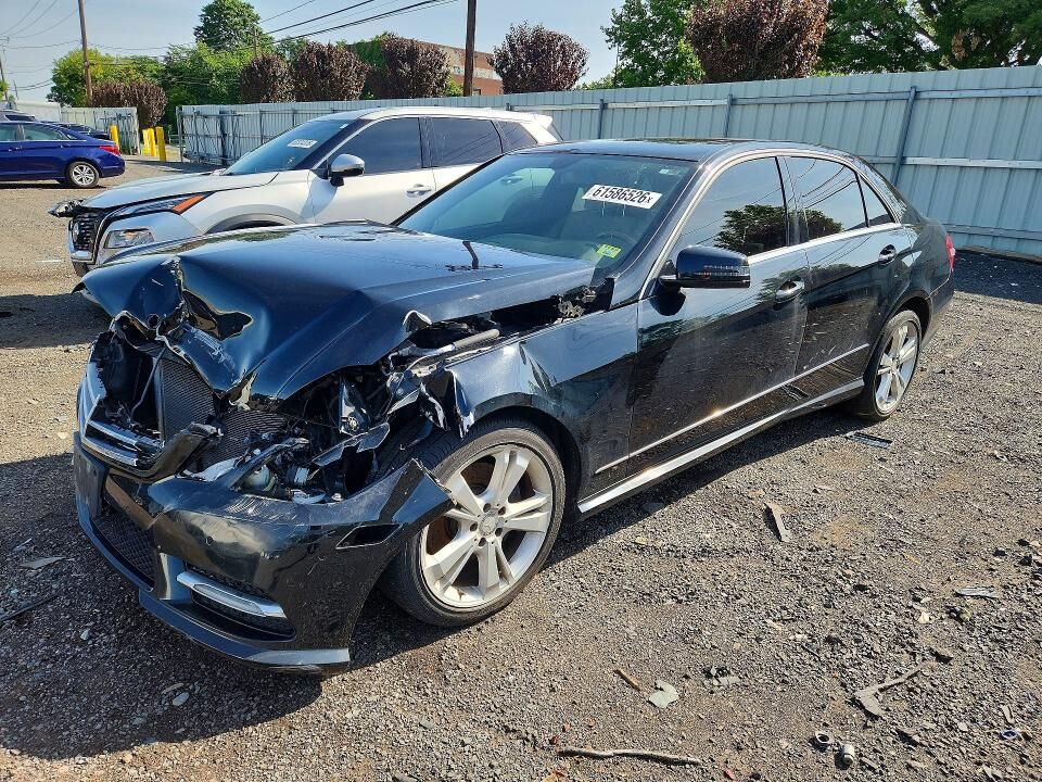 2013 MERCEDES-BENZ E-Class