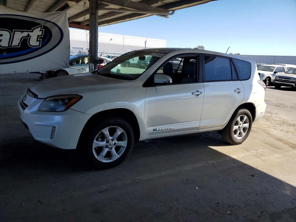 2013 TOYOTA RAV4