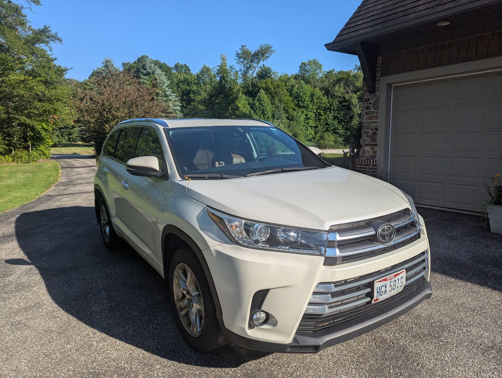 2017 TOYOTA Highlander