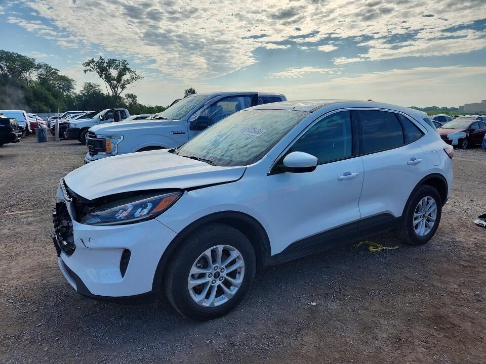 2020 FORD Escape