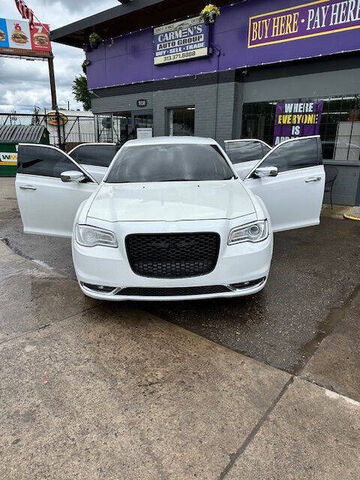 2019 CHRYSLER 300