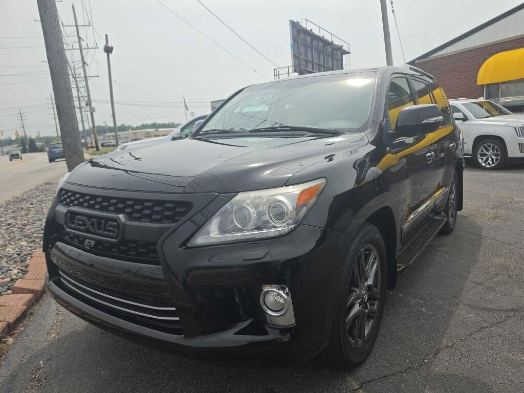 2013 LEXUS LX