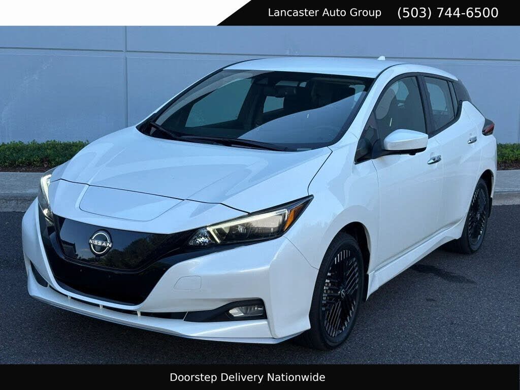 2023 NISSAN Leaf