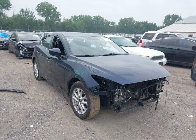 2015 MAZDA Mazda3