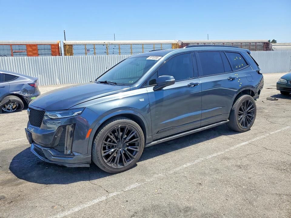 2020 CADILLAC XT6