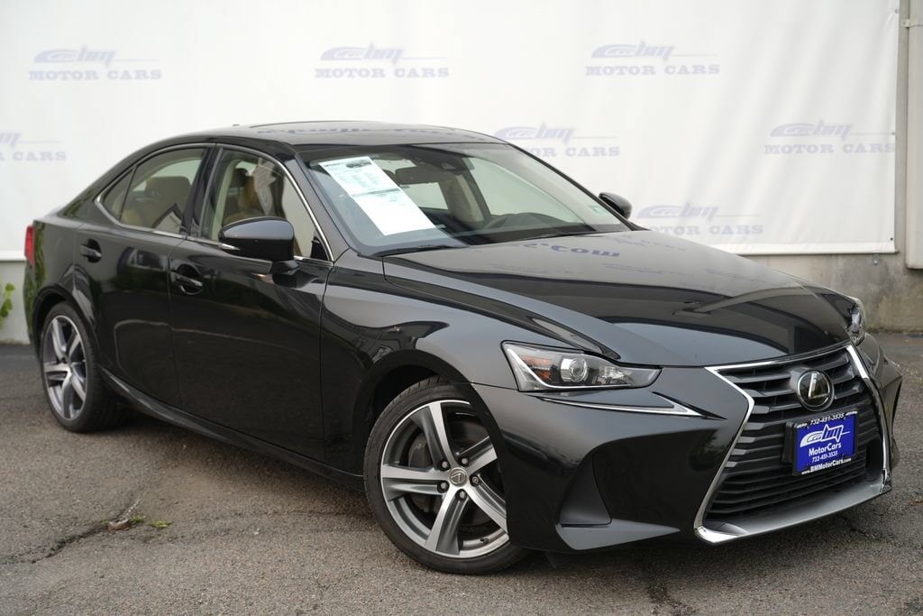 2018 LEXUS IS