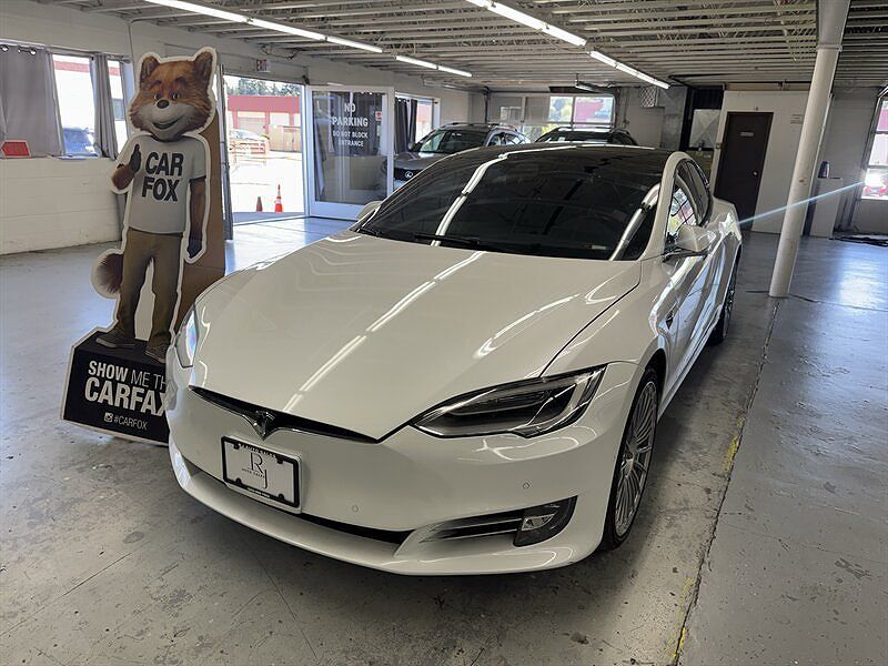 2021 TESLA Model S