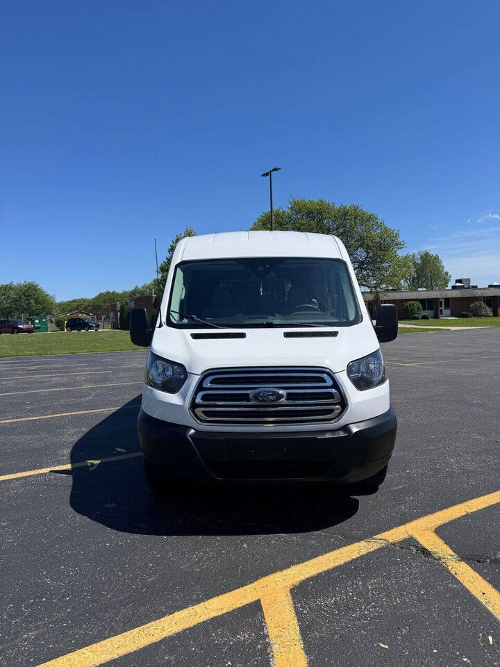 2019 FORD Transit