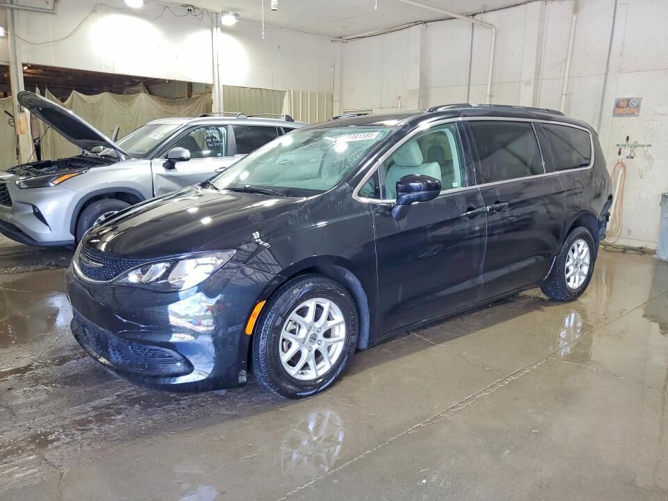 2021 CHRYSLER Voyager