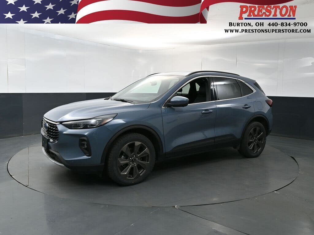 2024 FORD Escape