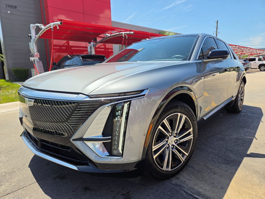 2024 CADILLAC Lyriq
