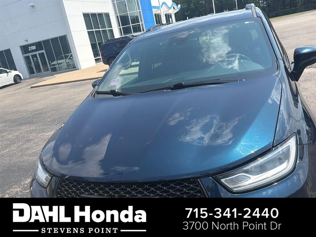 2023 CHRYSLER Pacifica