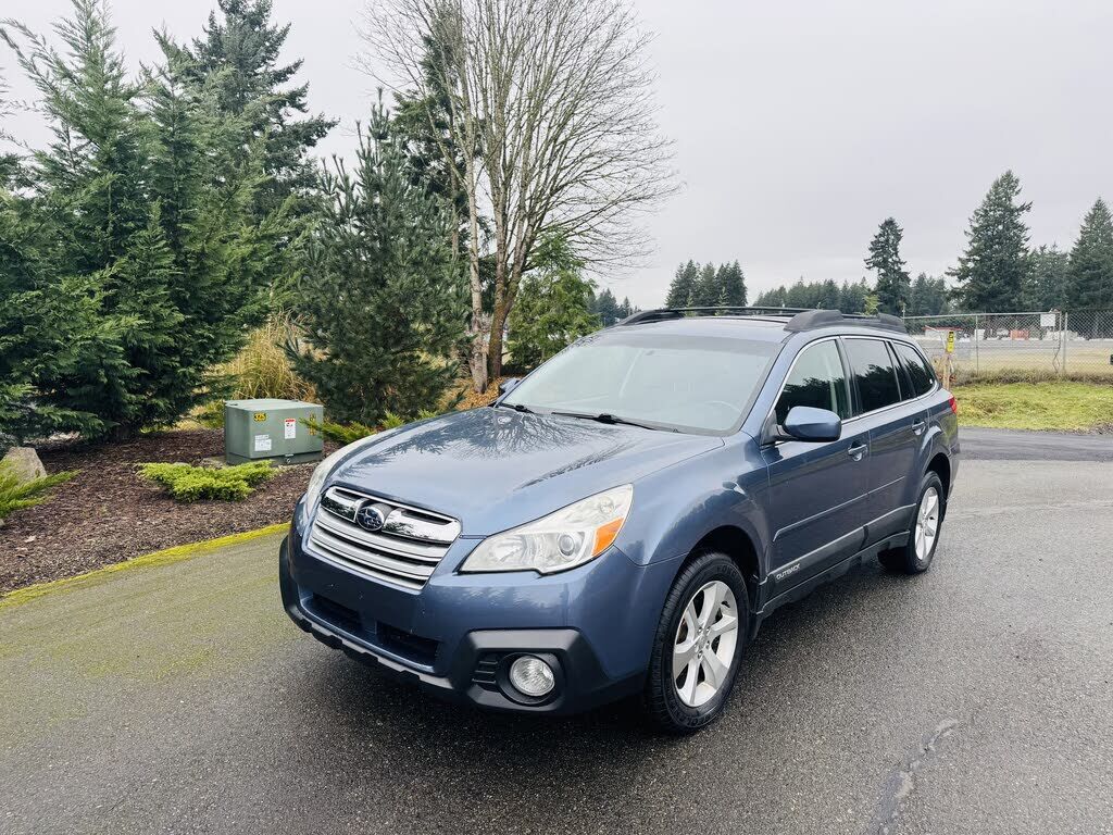 2014 SUBARU Outback
