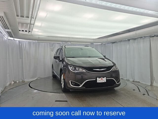2019 CHRYSLER Pacifica