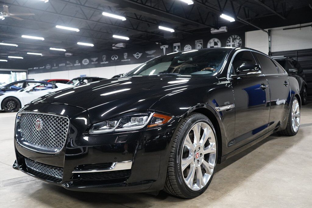 2016 JAGUAR XJ