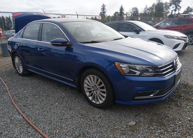 2016 VOLKSWAGEN Passat