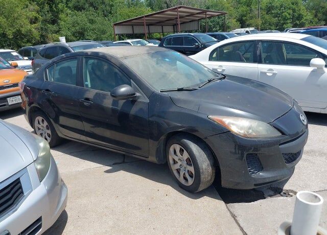 2013 MAZDA Mazda3