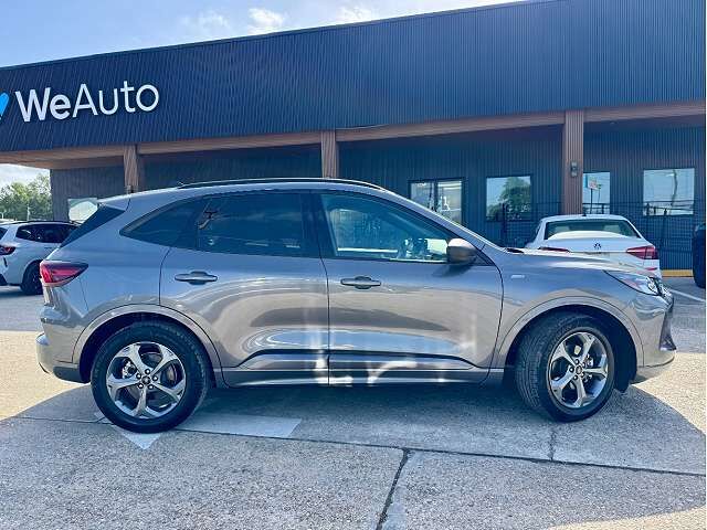 2024 FORD Escape