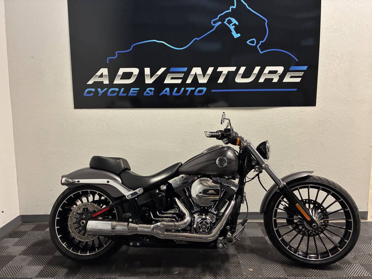 2017 HARLEY DAVIDSON FXSB103/BREAKOUT