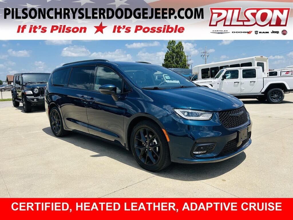 2023 CHRYSLER Pacifica