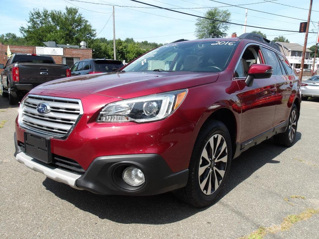 2016 SUBARU Outback