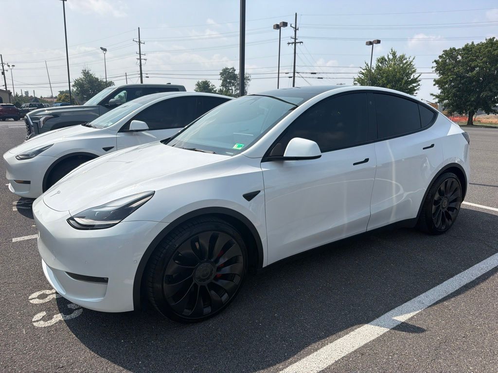 2022 TESLA Model Y