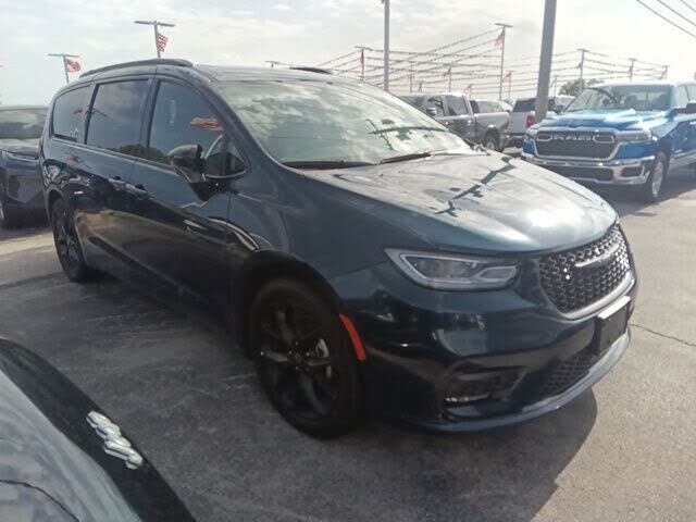 2025 CHRYSLER Pacifica