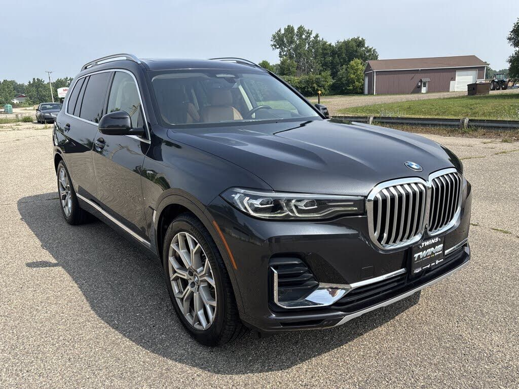 2022 BMW X7