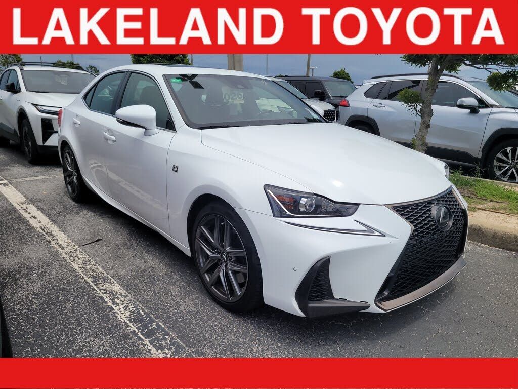 2020 LEXUS IS