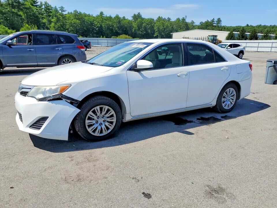 2013 TOYOTA Camry