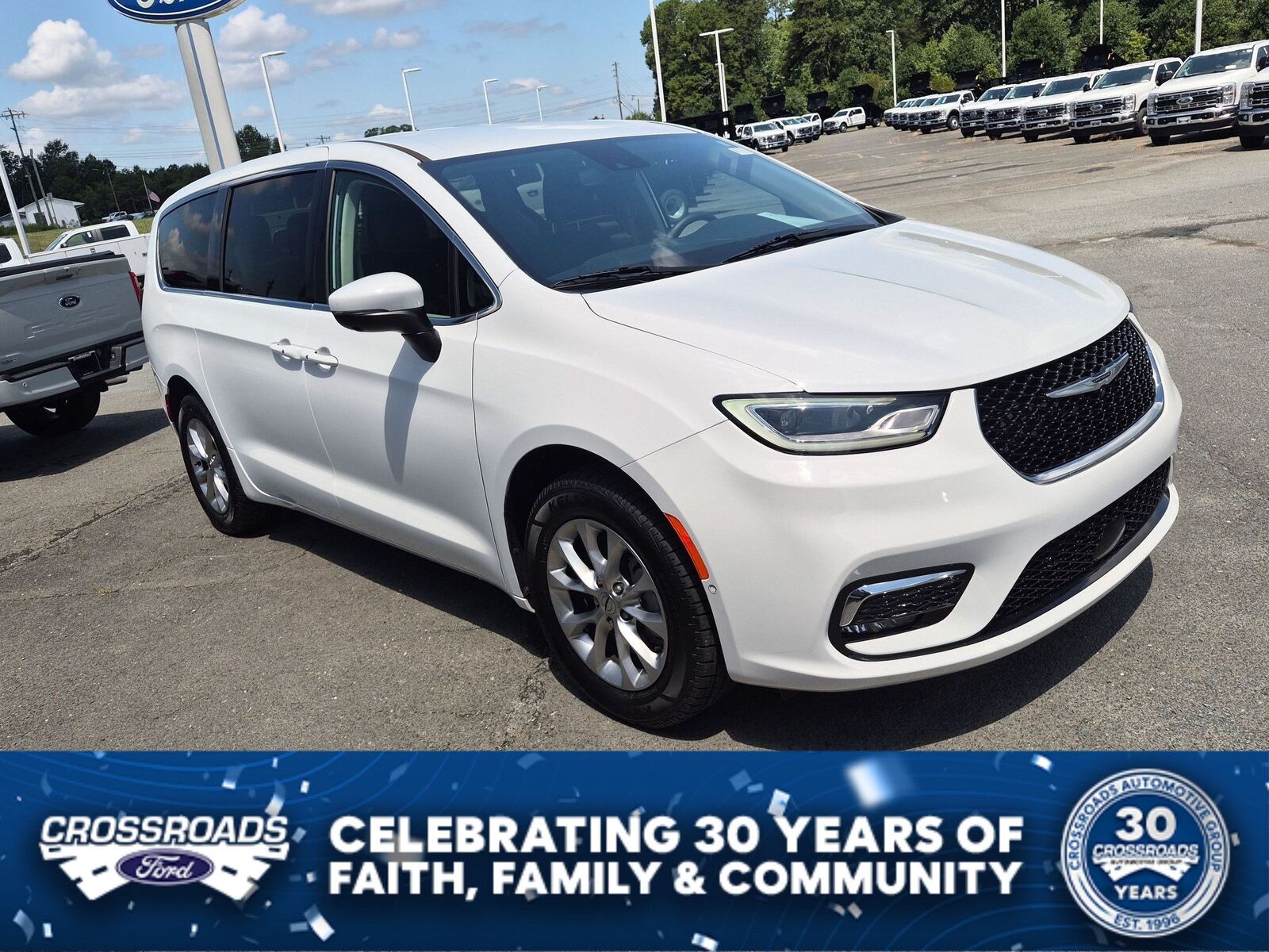 2023 CHRYSLER Pacifica