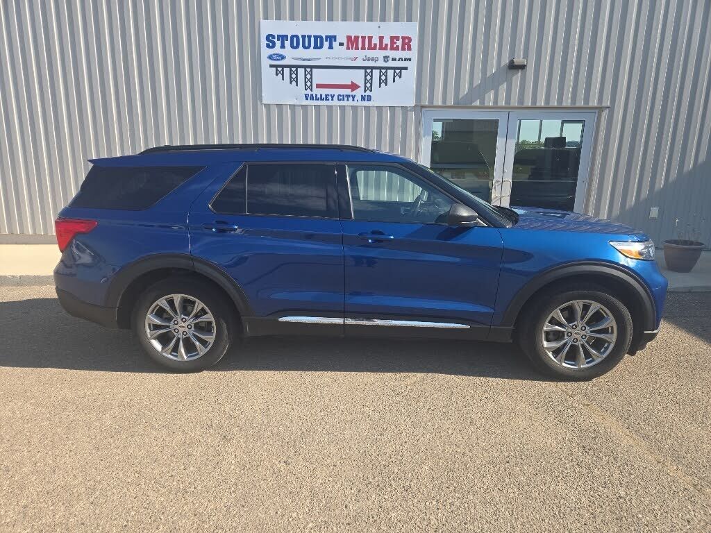 2021 FORD Explorer