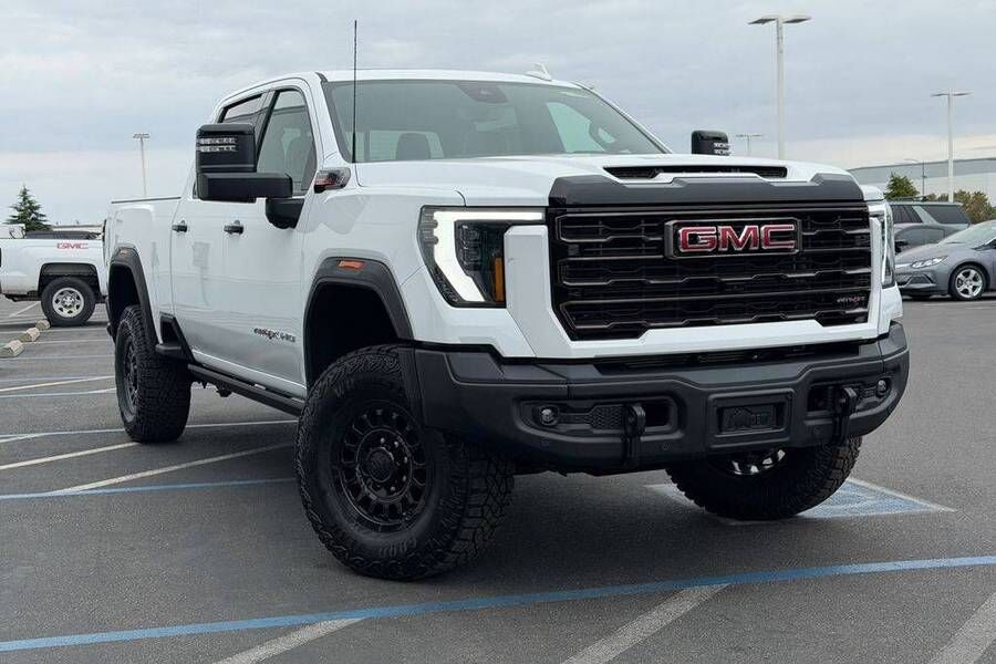 2026 GMC Sierra HD