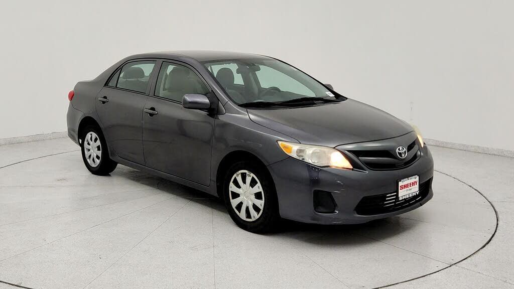 2013 TOYOTA Corolla