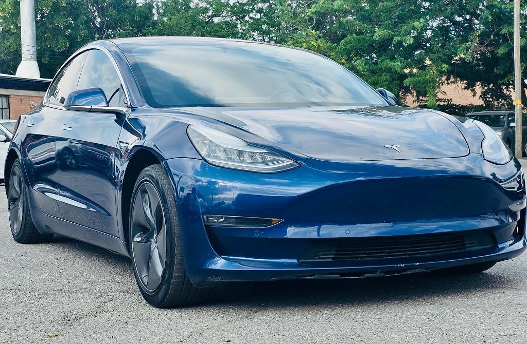 2018 TESLA Model 3