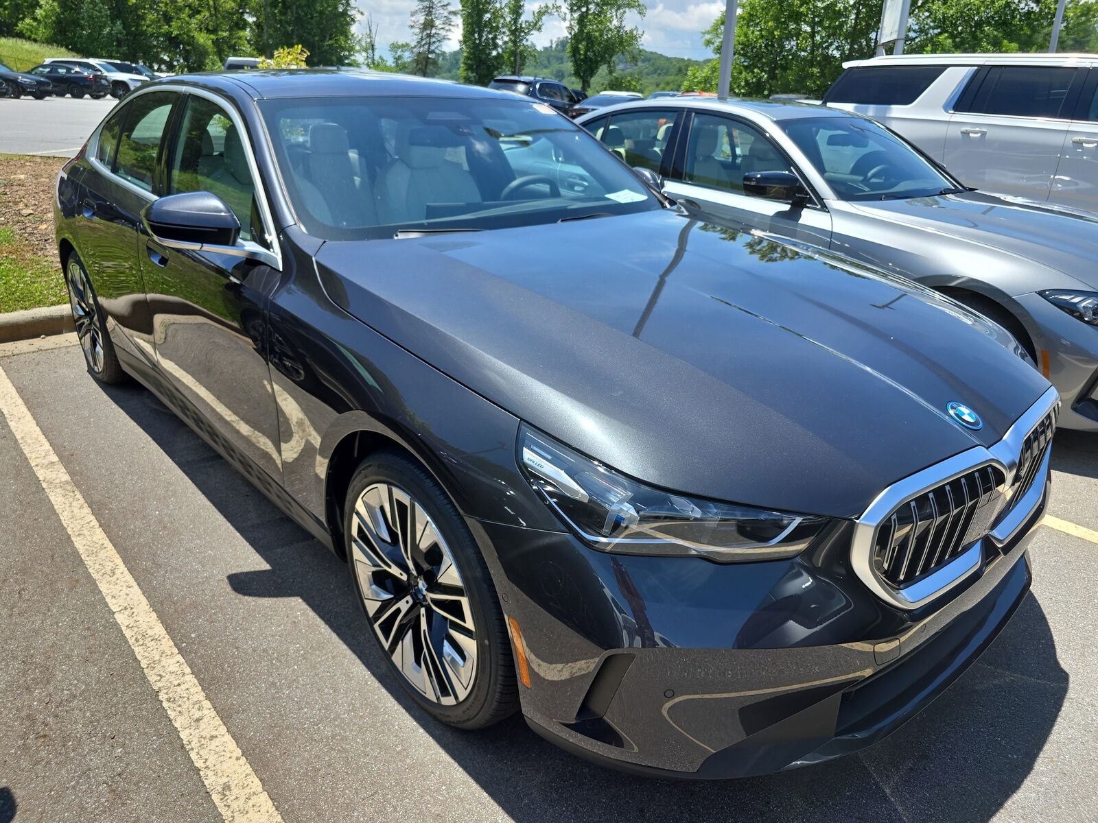 2027 BMW i5