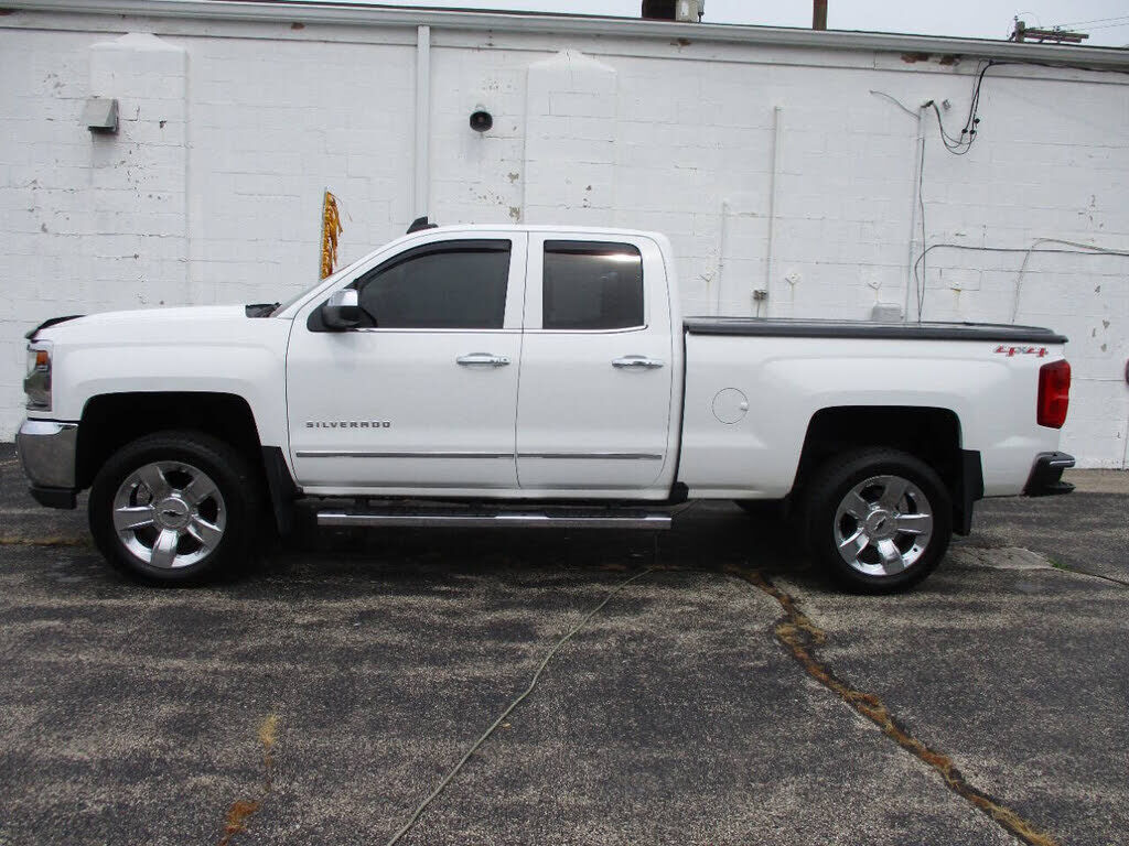 2017 CHEVROLET Silverado