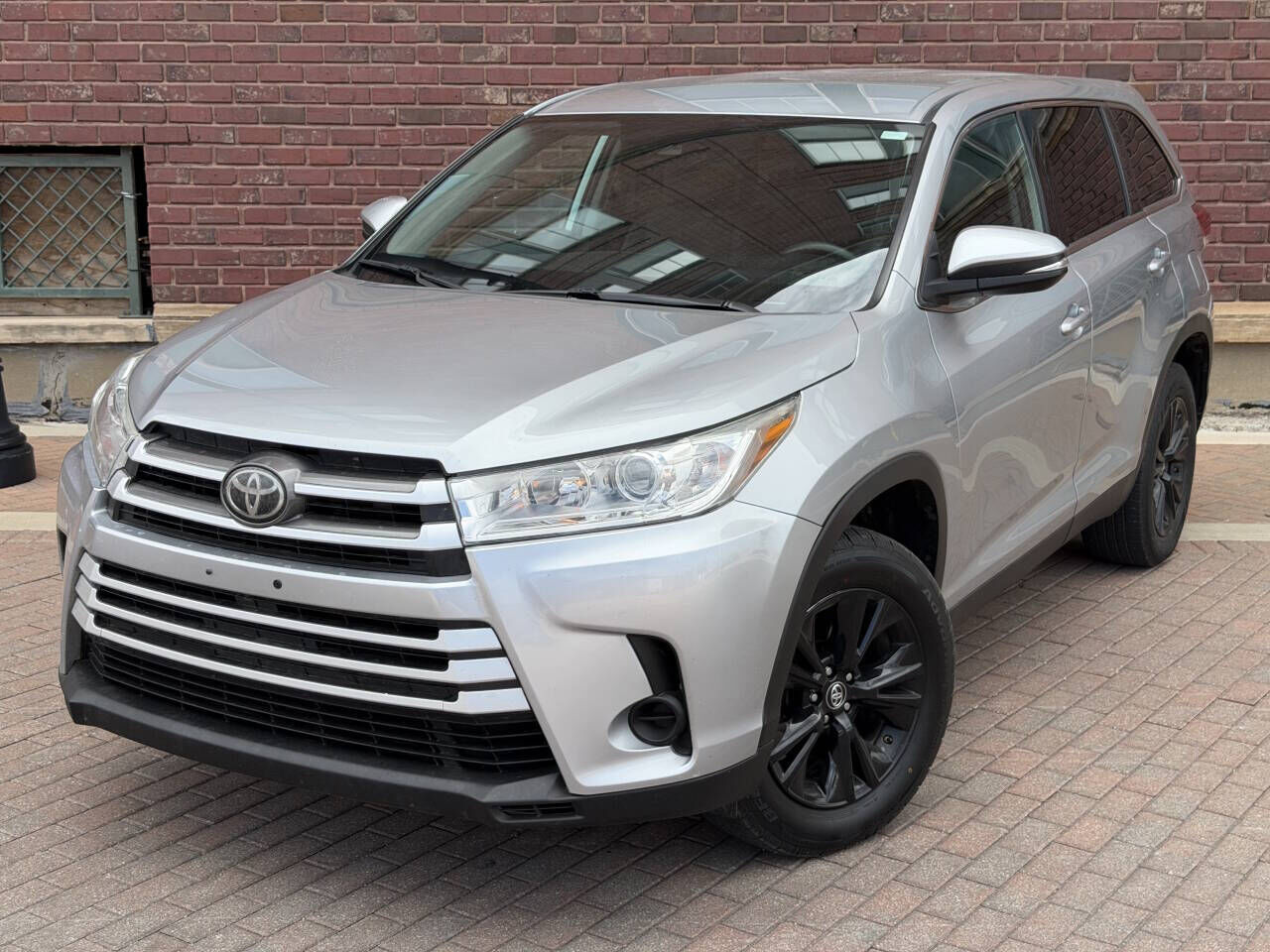 2019 TOYOTA Highlander