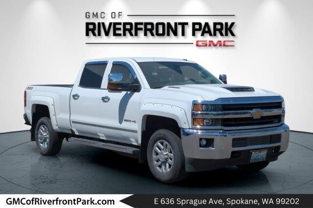 2018 CHEVROLET Silverado