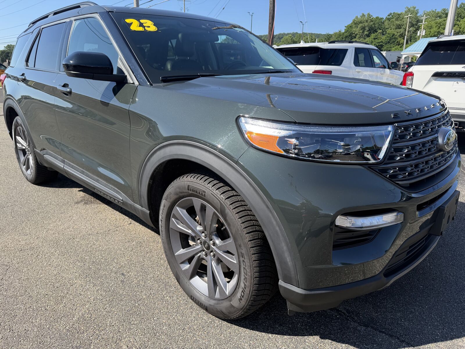 2023 FORD Explorer