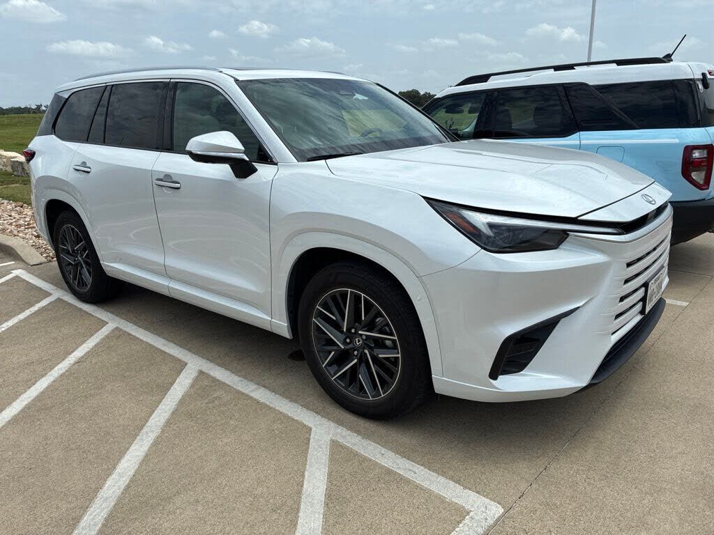 2025 LEXUS TX
