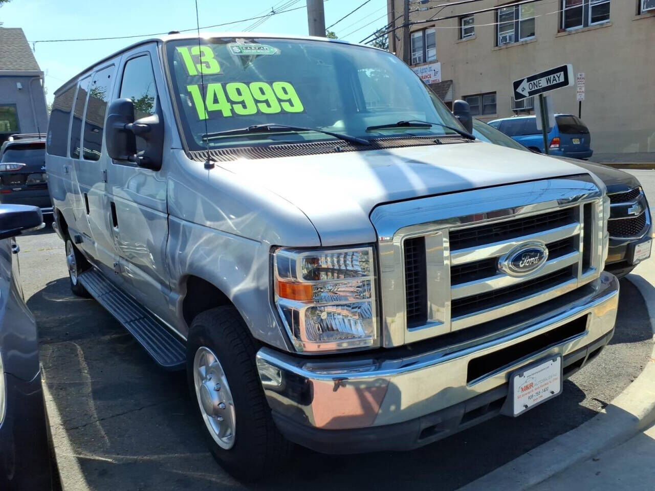 2013 FORD E-350